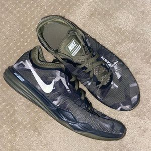 Nike Dual Fusion Hit Training Shoes